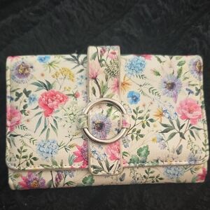Floral Print Women’s Wallet with Silver Ring Closure - Cream
